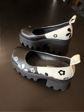 LAMODA Black & White Floral Platform woman’s Mary Janes Shoes